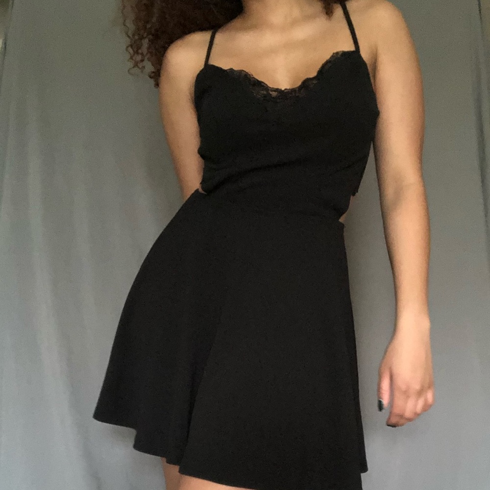Windsor Black cutout dress - Picture 1 of 6